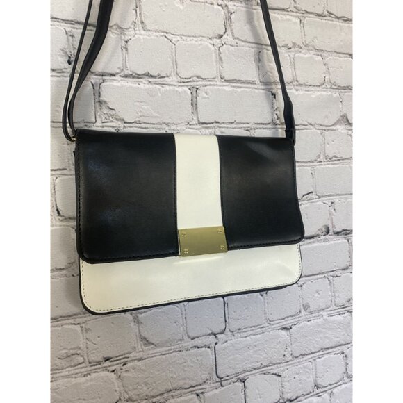 LAST CHANCE Merona Black & White Colorblocked Gold Crossbody Purse - Picture 3 of 9